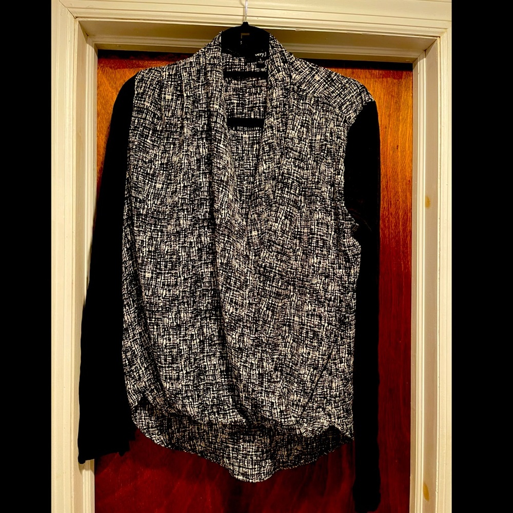 Crossover front patter blouse top